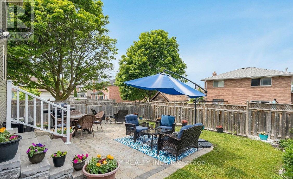 79 Kinzie Lane, Barrie, Ontario  L4M 5Z8 - Photo 3 - S13658536