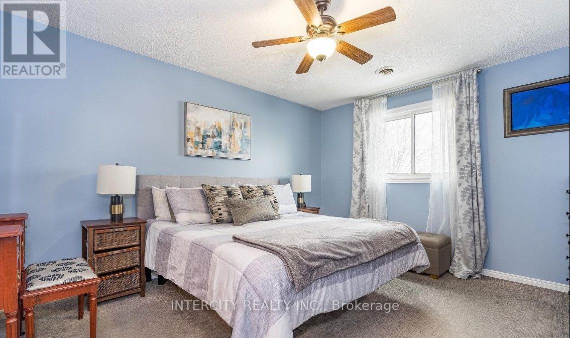 79 Kinzie Lane, Barrie, Ontario  L4M 5Z8 - Photo 8 - S13658536