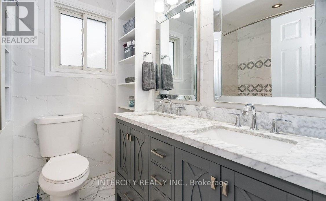 79 Kinzie Lane, Barrie, Ontario  L4M 5Z8 - Photo 6 - S13658536