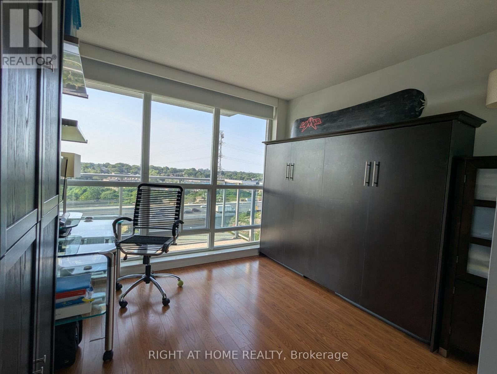 904 - 185 Legion Road N, Toronto, Ontario  M8Y 0A1 - Photo 8 - W13569536