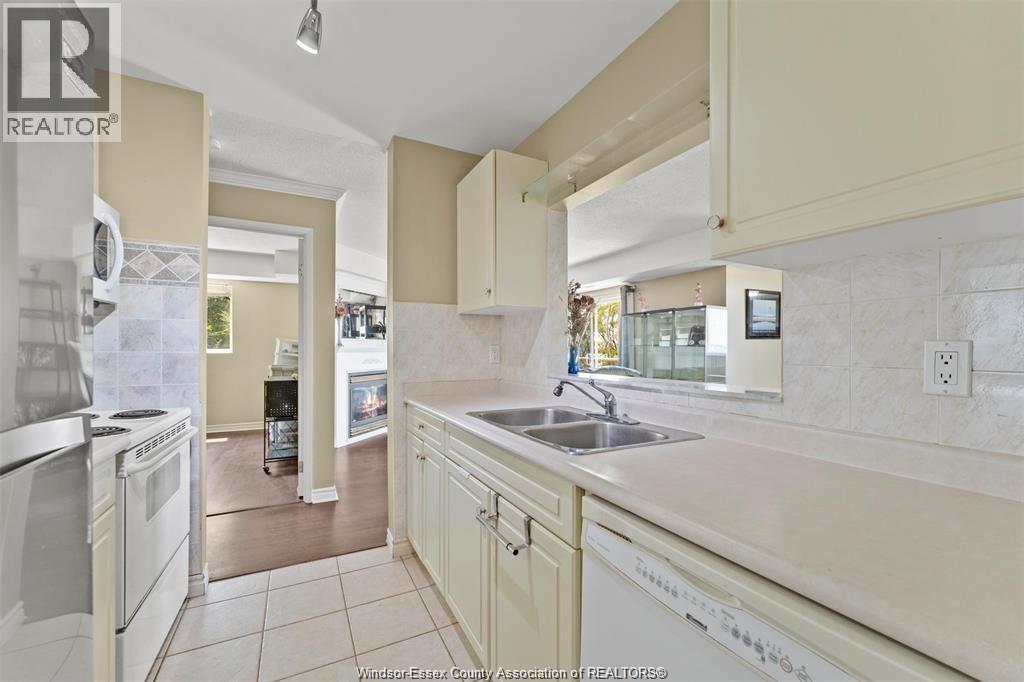 3000 Sandwich Street Unit# 306, Windsor, Ontario  N9C 4G3 - Photo 11 - 26019195