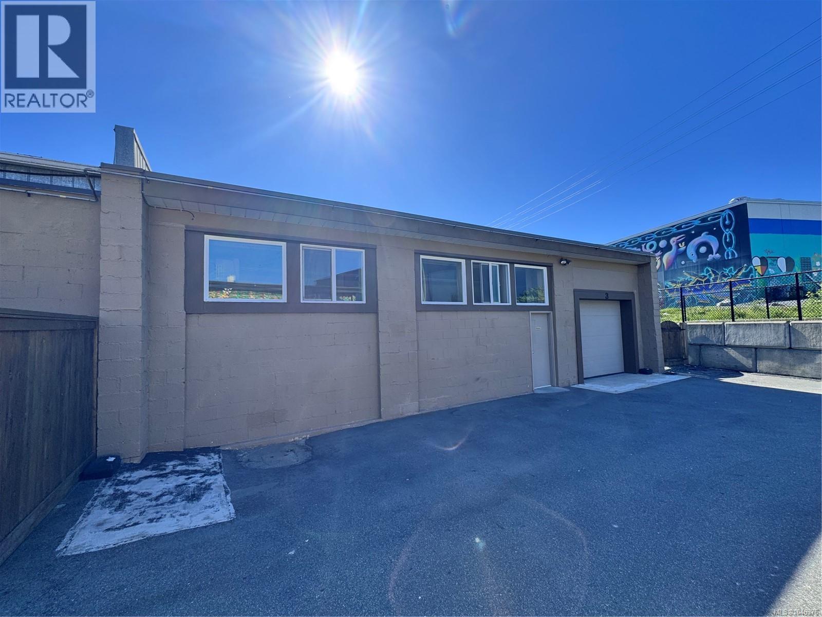 3 859 Devonshire Rd, Esquimalt, British Columbia  V9A 4T5 - Photo 2 - 1046376