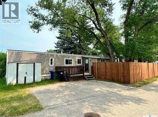 321 Dunlop Street, Saskatoon, Saskatchewan  S7N 2B8 - Photo 2 - SK044978