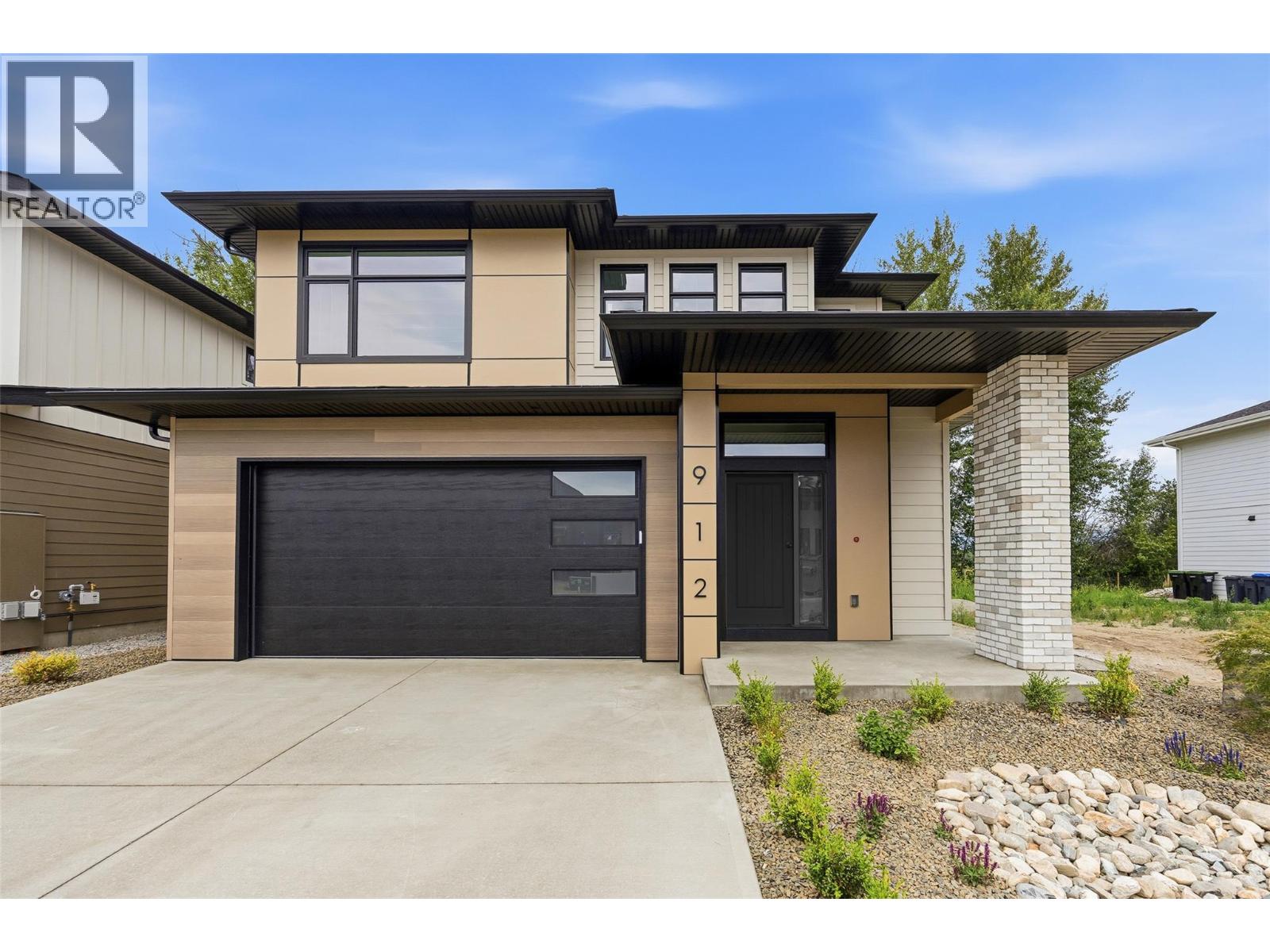 912 Bull Crescent, Kelowna, British Columbia