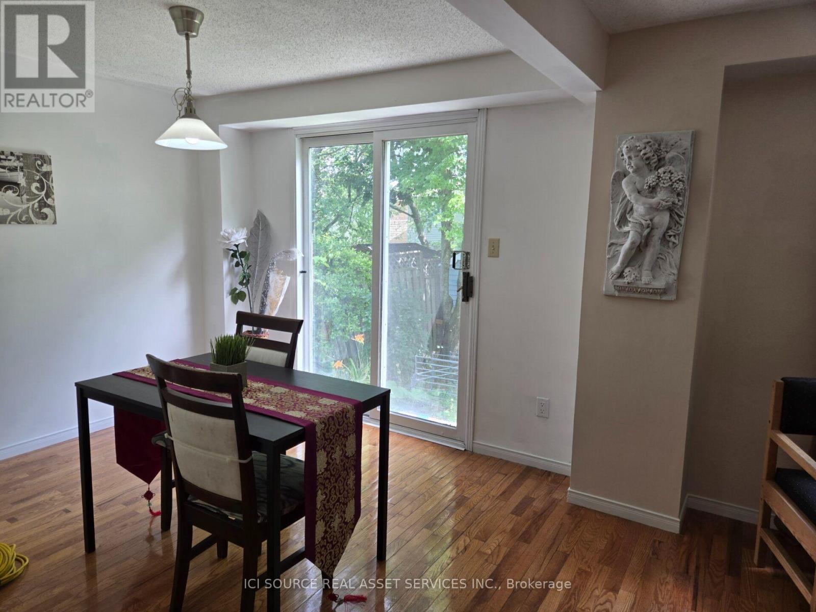 90 Cole Road, Guelph, Ontario  N1G 4S3 - Photo 3 - X13621312