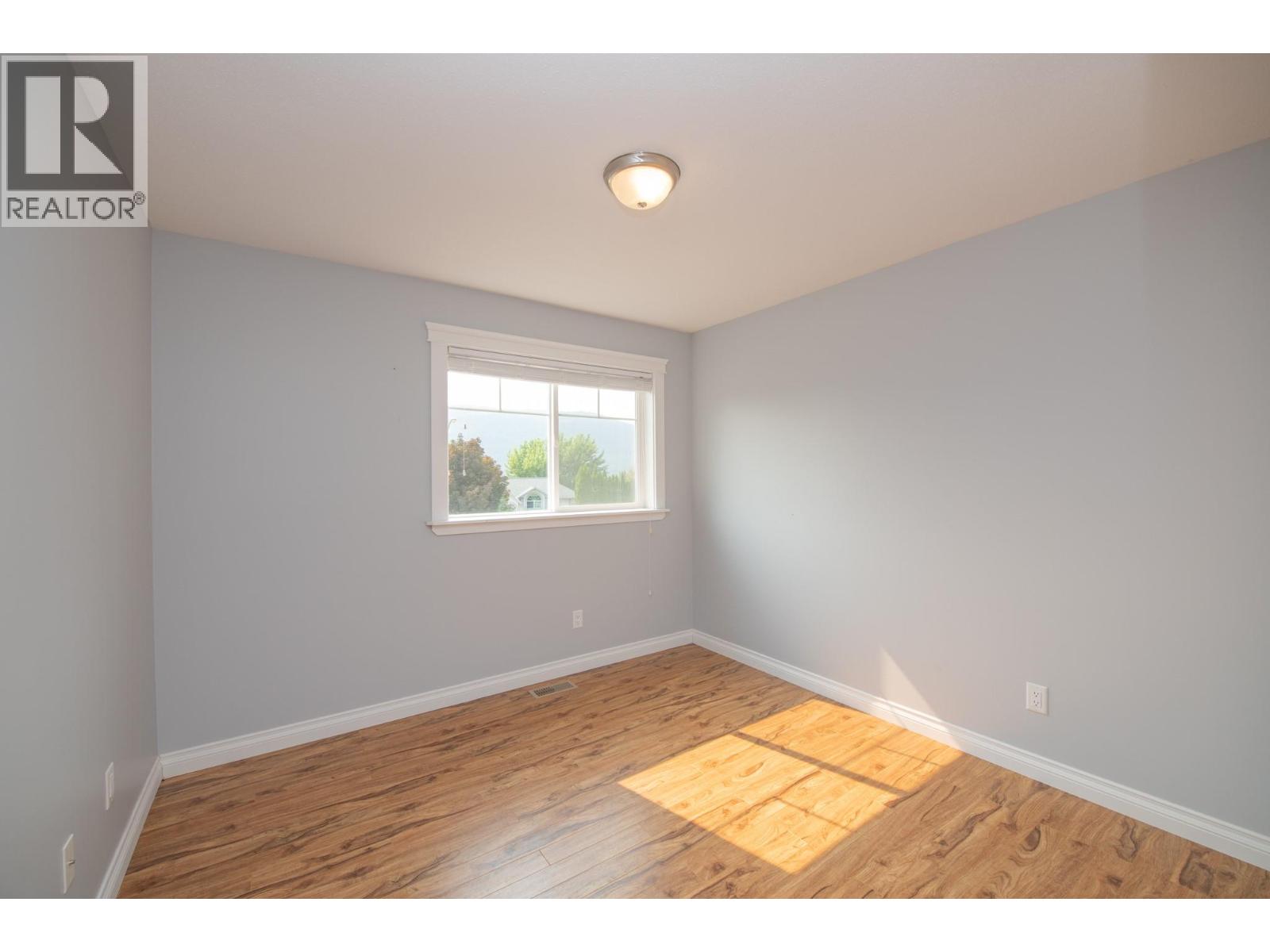 1808 Skyview Crescent, Lumby, British Columbia  V0E 2G0 - Photo 24 - 10396933