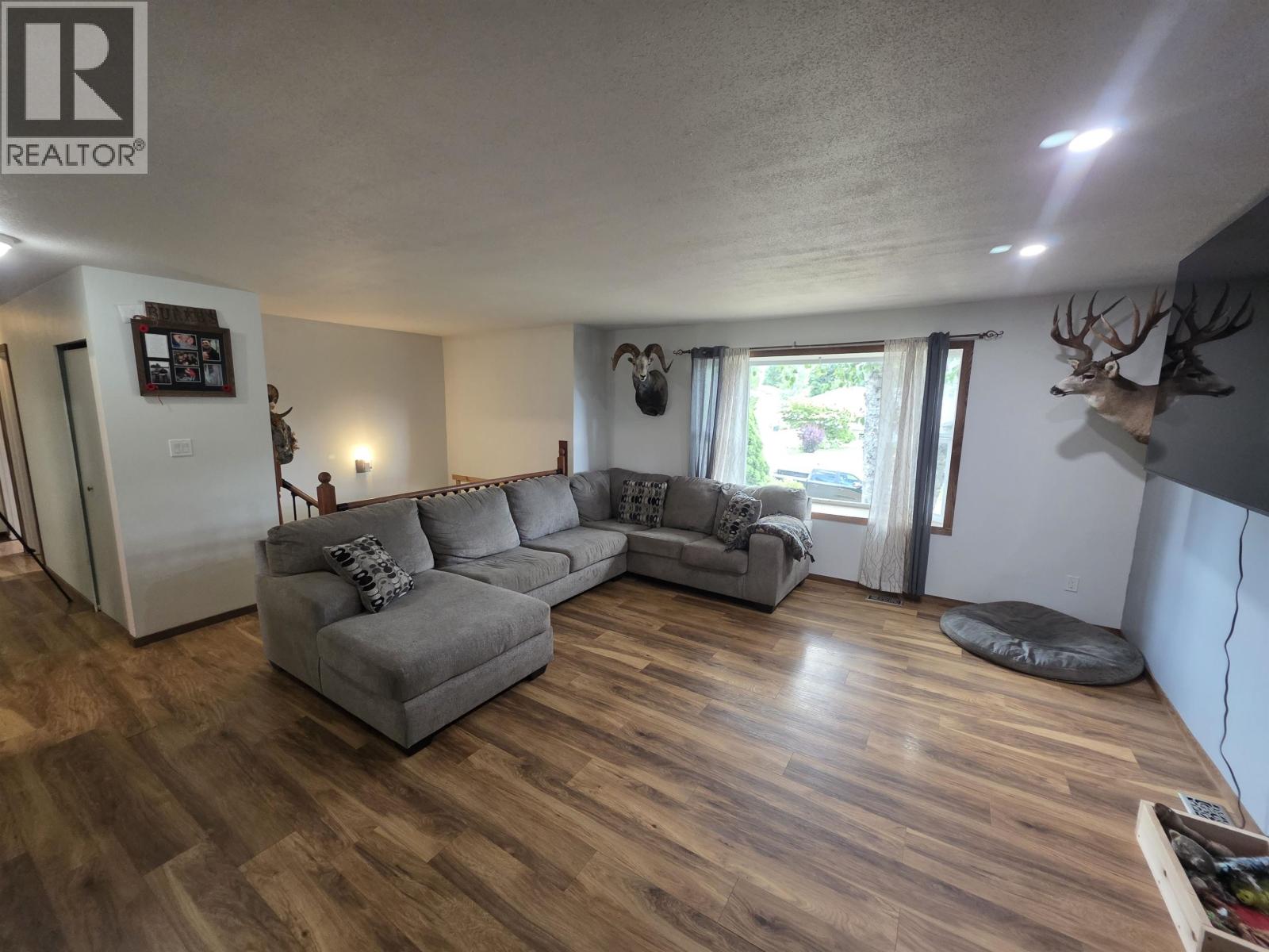 3674 Juniper Avenue, Terrace, British Columbia  V8G 5E7 - Photo 3 - R3154488