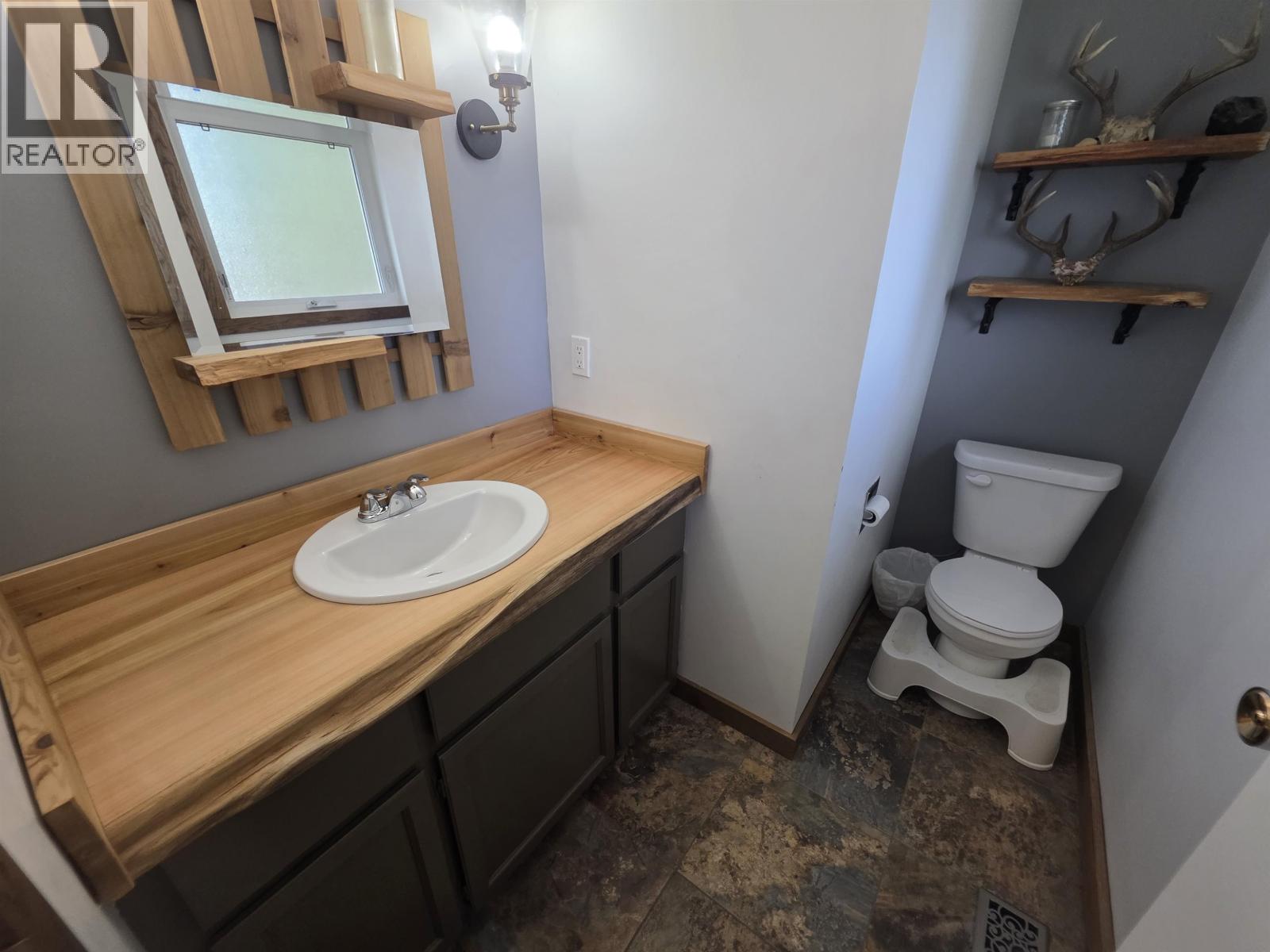3674 Juniper Avenue, Terrace, British Columbia  V8G 5E7 - Photo 12 - R3154488