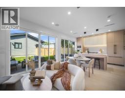 2 5033 PRINCE ALBERT STREET, Vancouver, British Columbia