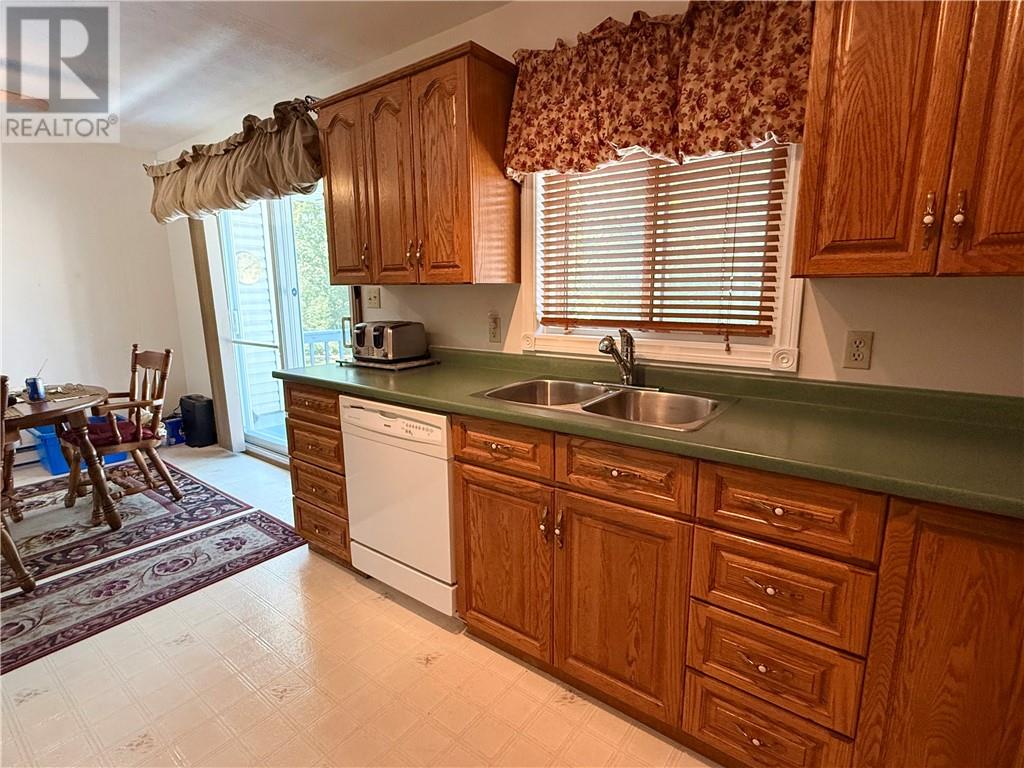 16 Birch Street, Blind River, Ontario  P0R 1B0 - Photo 11 - 2129610