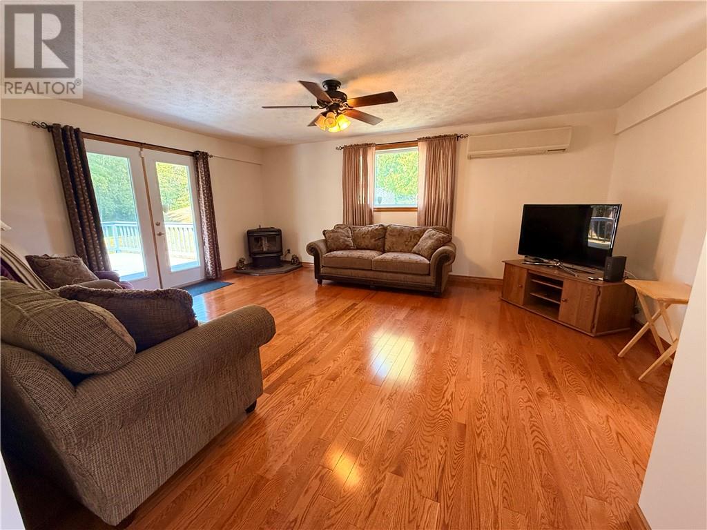 16 Birch Street, Blind River, Ontario  P0R 1B0 - Photo 15 - 2129610
