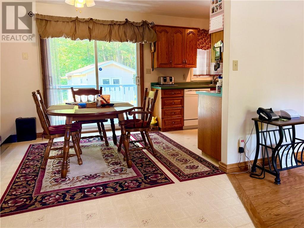 16 Birch Street, Blind River, Ontario  P0R 1B0 - Photo 7 - 2129610