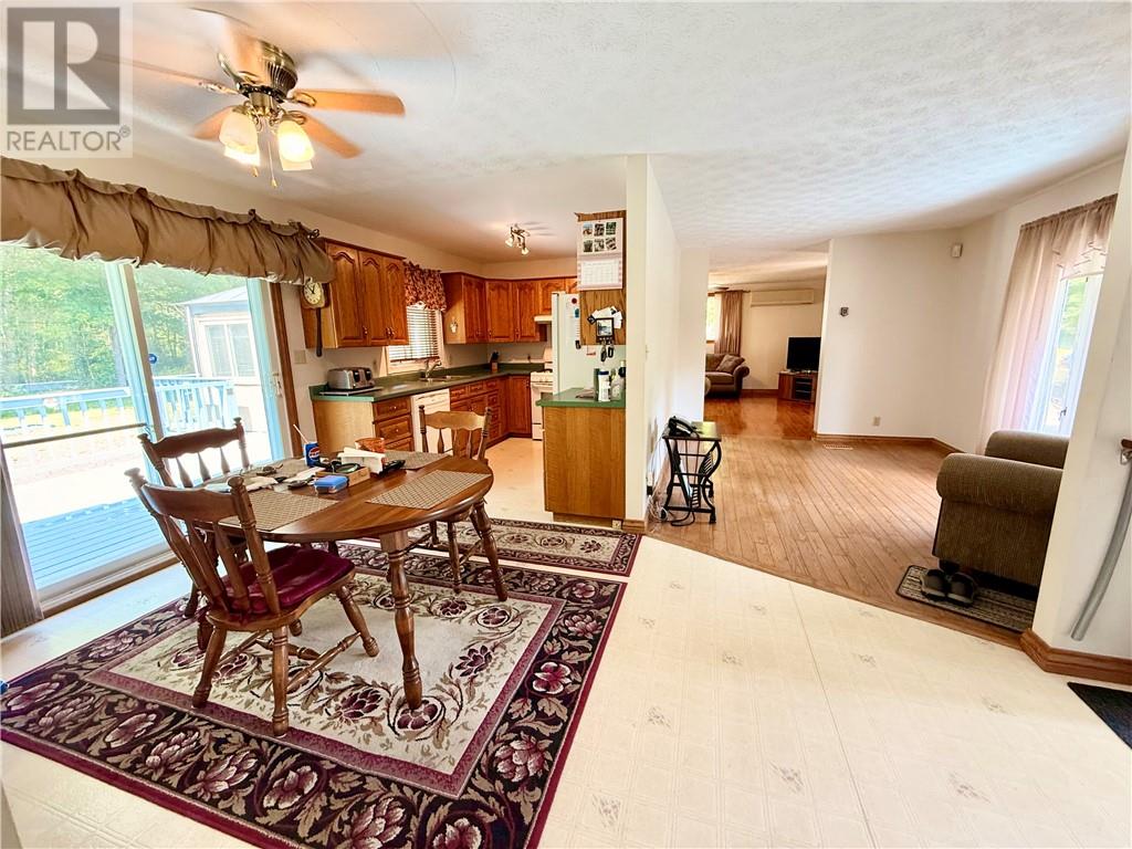 16 Birch Street, Blind River, Ontario  P0R 1B0 - Photo 6 - 2129610