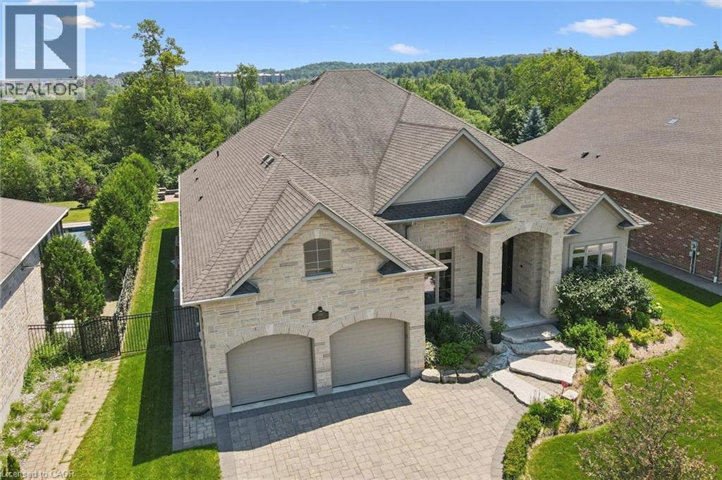 596 REGAL Place, Waterloo, Ontario