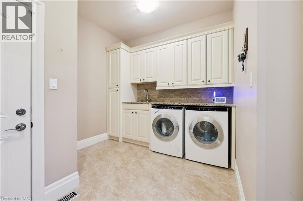 596 Regal Place, Waterloo, Ontario  N2V 2G3 - Photo 32 - 40844927
