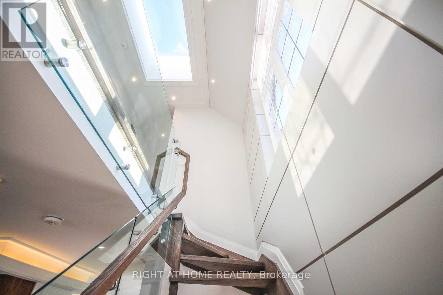 289 Connaught Avenue, Toronto, Ontario  M2M 1H7 - Photo 11 - C13660150