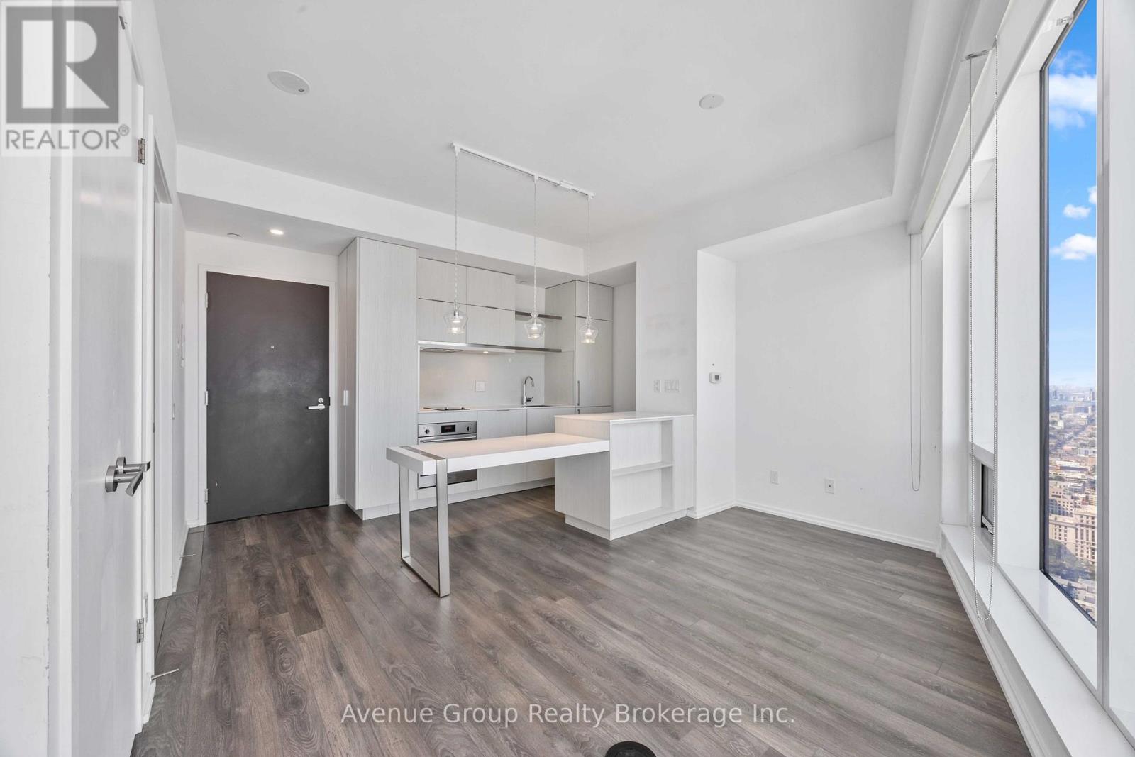 5713 - 197 Yonge Street, Toronto, Ontario M5B 0C1 - Photo 8 - C13660196