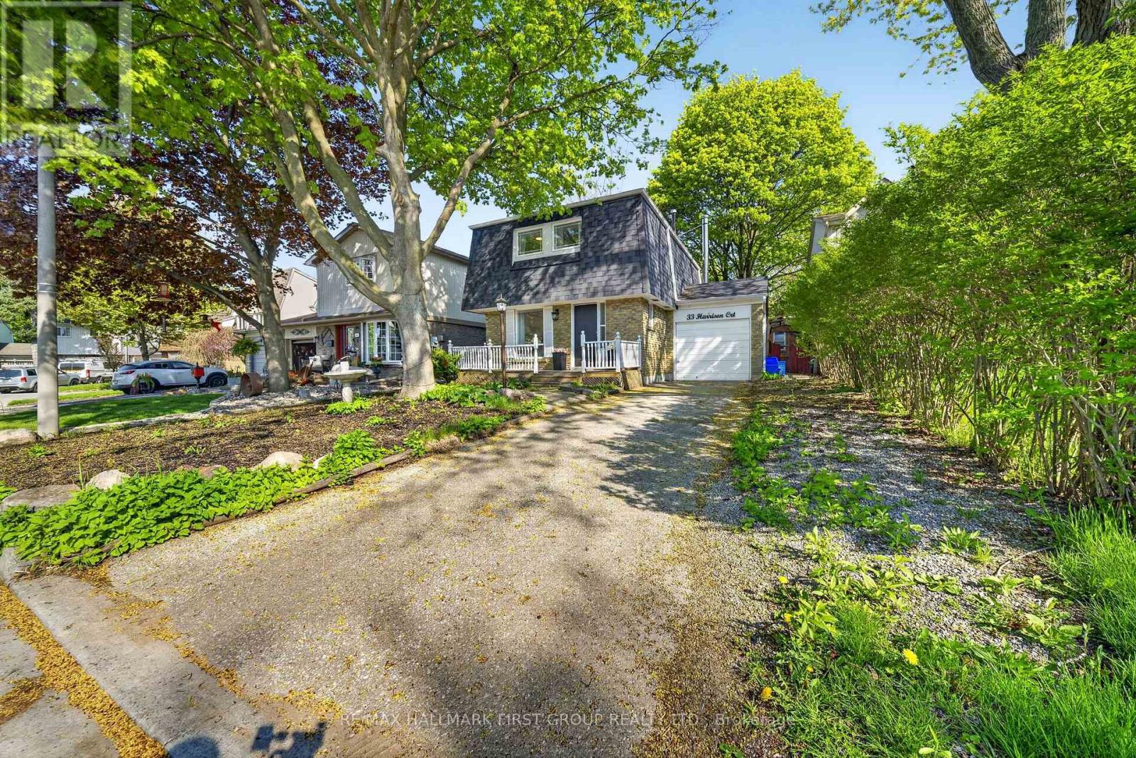 33 Harrison Court, Whitby, Ontario  L1N 6E2 - Photo 2 - E13660106