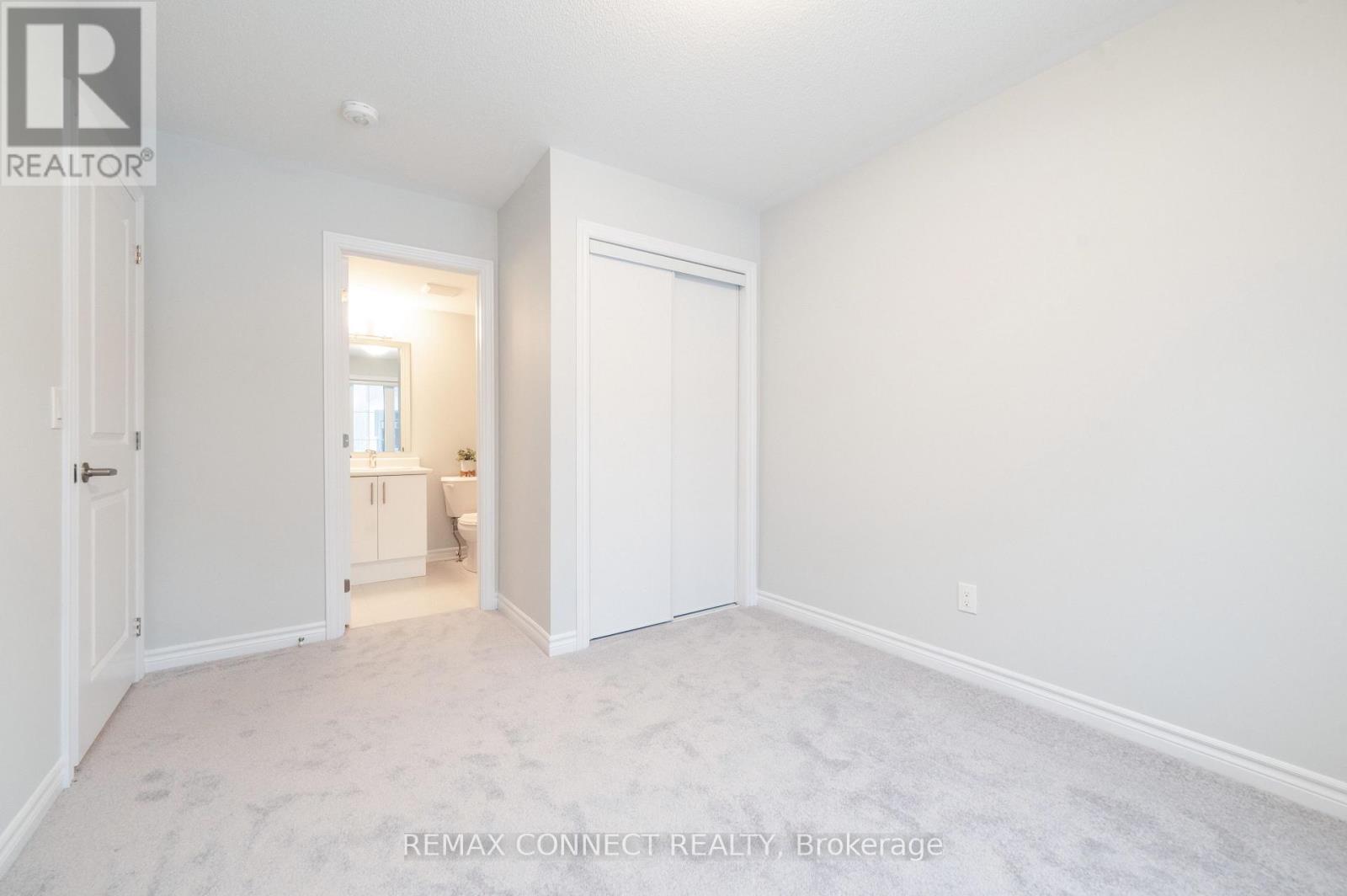 1028 Dyas Avenue, Oshawa (Kedron), Ontario  L1H 8L7 - Photo 4 - E13660110