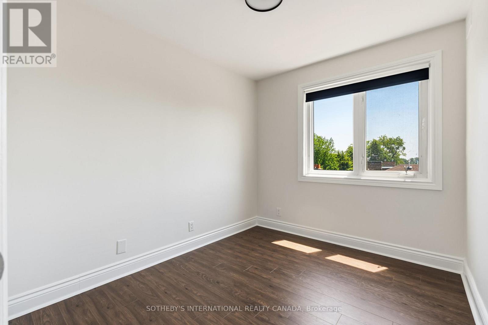 210 - 101 Hammersmith Avenue, Toronto, Ontario  M4E 2W3 - Photo 17 - E13660182