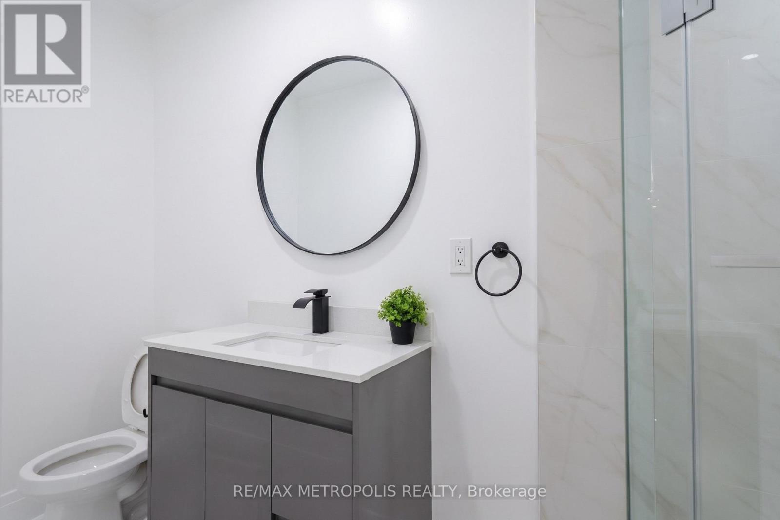 129 Silk Twist Drive, East Gwillimbury (Holland Landing), Ontario  L9M 0W1 - Photo 11 - N13660144