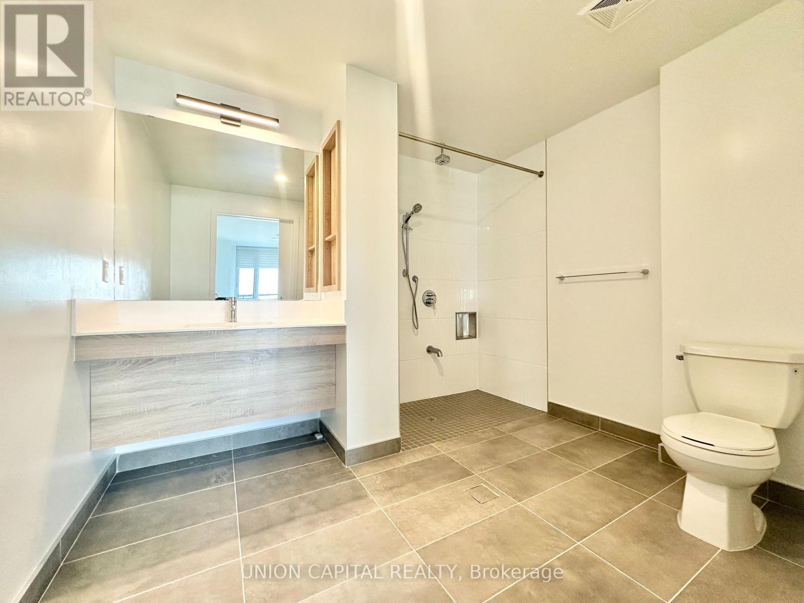 1126 - 7950 Bathurst Street, Vaughan (Beverley Glen), Ontario  L4J 0L4 - Photo 9 - N13660170