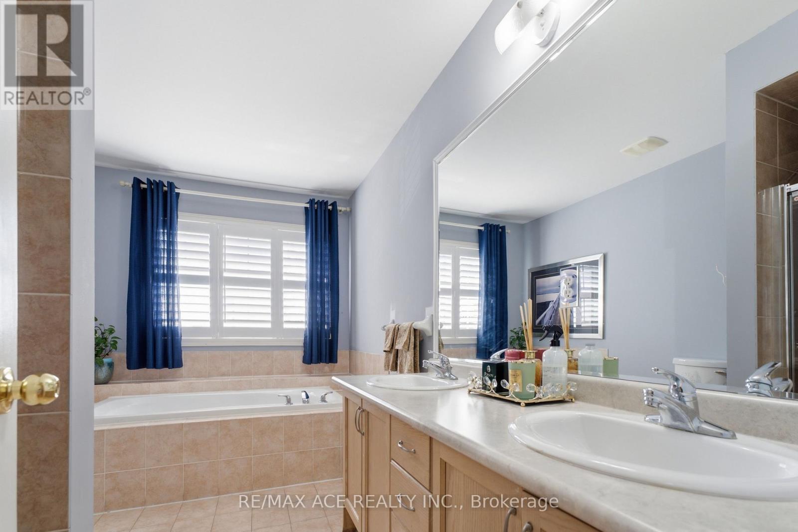 58 Andriana Crescent, Markham, Ontario  L6B 0C9 - Photo 27 - N13660188