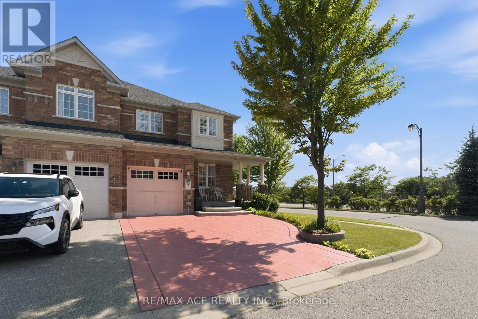 58 Andriana Crescent, Markham, Ontario  L6B 0C9 - Photo 4 - N13660188