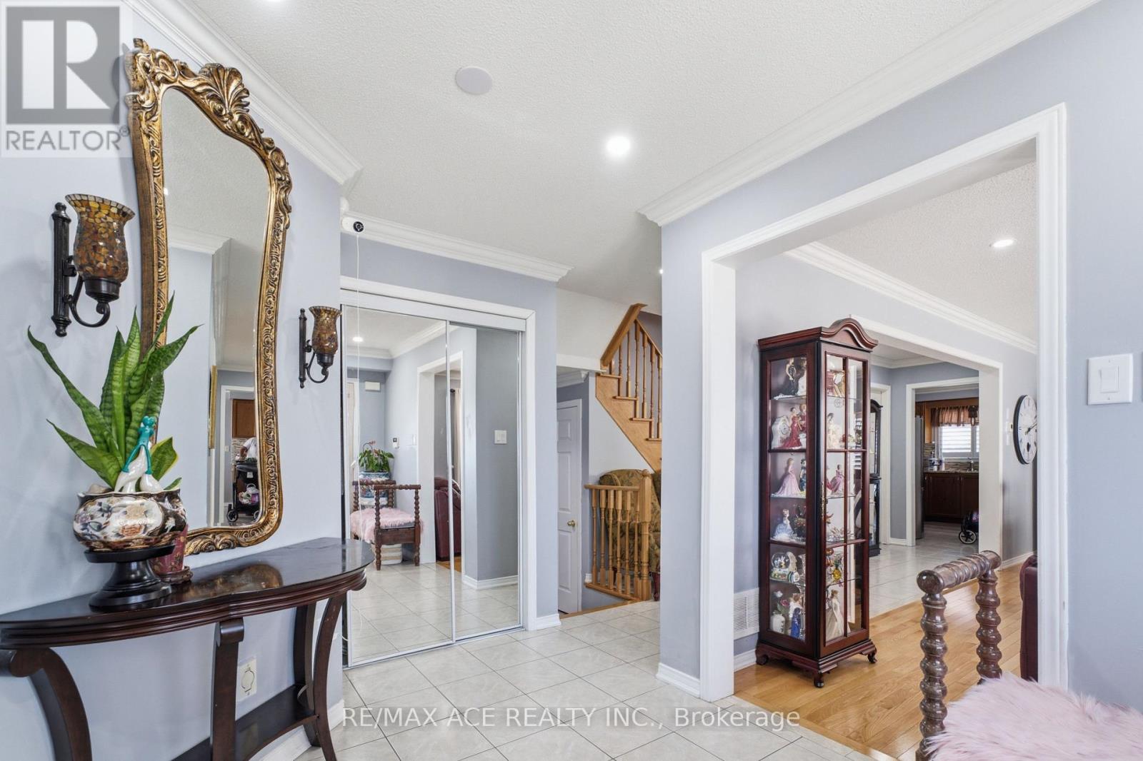 58 Andriana Crescent, Markham, Ontario  L6B 0C9 - Photo 7 - N13660188