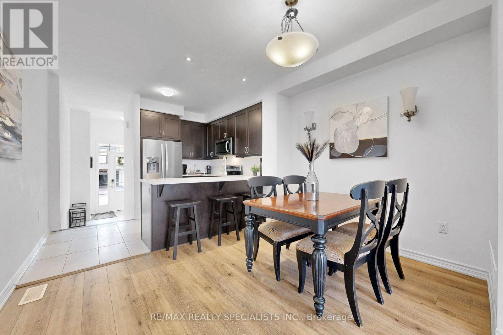 42 Keppel Circle, Brampton, Ontario  L7A 5L1 - Photo 11 - W13660120