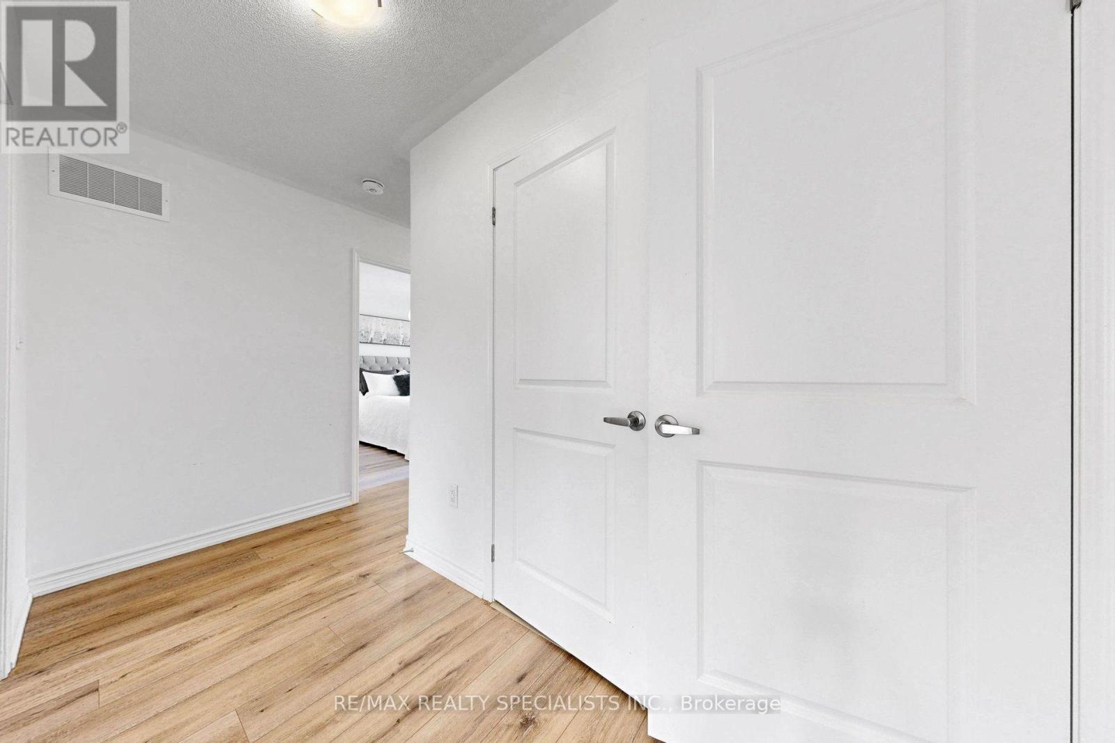 42 Keppel Circle, Brampton, Ontario  L7A 5L1 - Photo 21 - W13660120