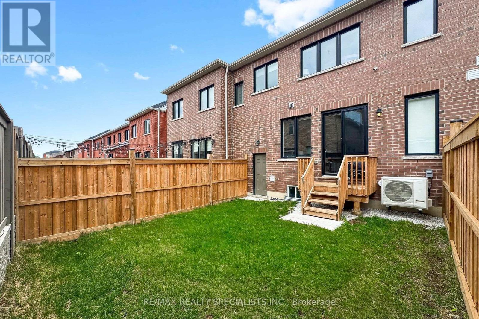 42 Keppel Circle, Brampton, Ontario  L7A 5L1 - Photo 38 - W13660120