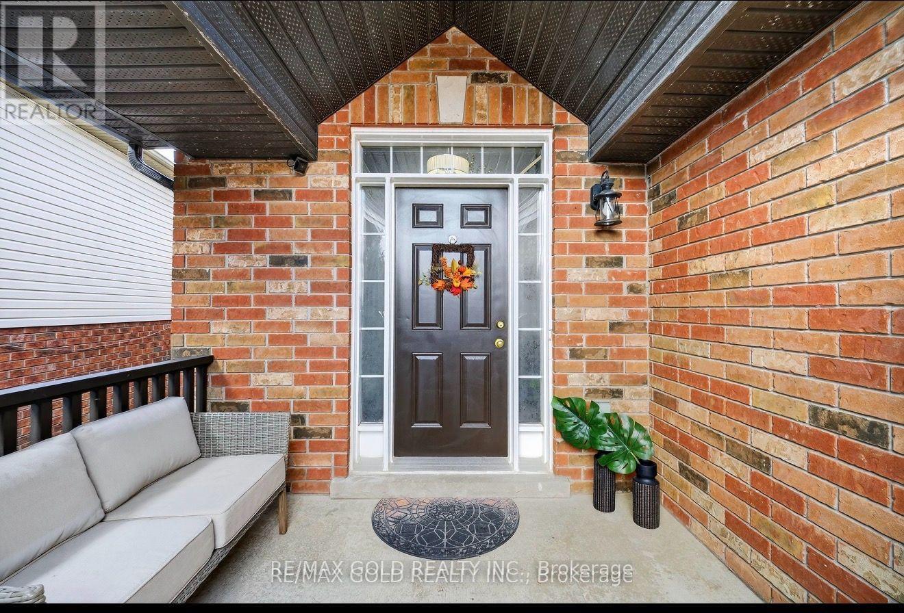 24 Murray Court, Orangeville, Ontario  L9W 0A1 - Photo 2 - W13660132