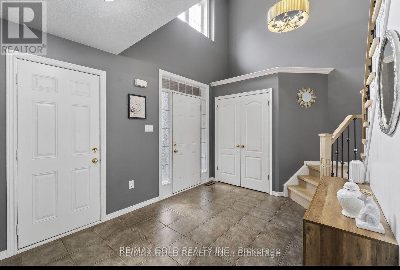 24 Murray Court, Orangeville, Ontario  L9W 0A1 - Photo 4 - W13660132