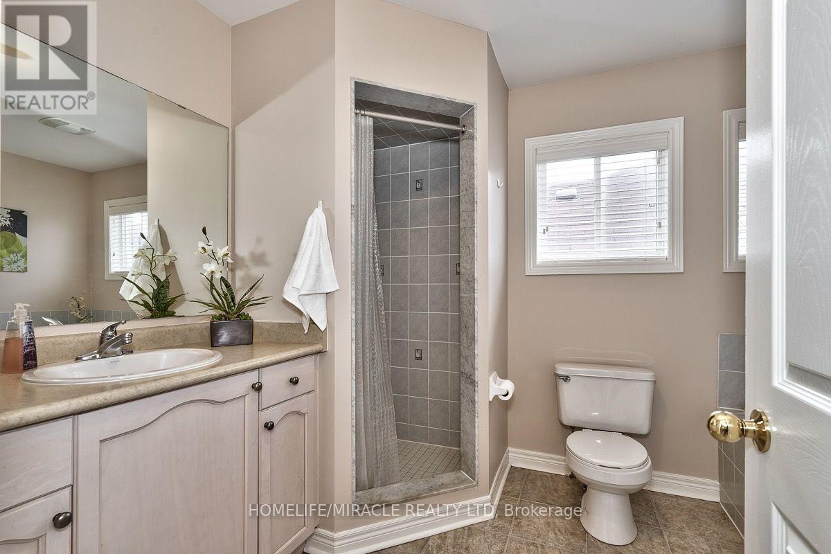 3 Ashdale Road, Brampton (Bram West), Ontario  L6Y 5M7 - Photo 9 - W13660184
