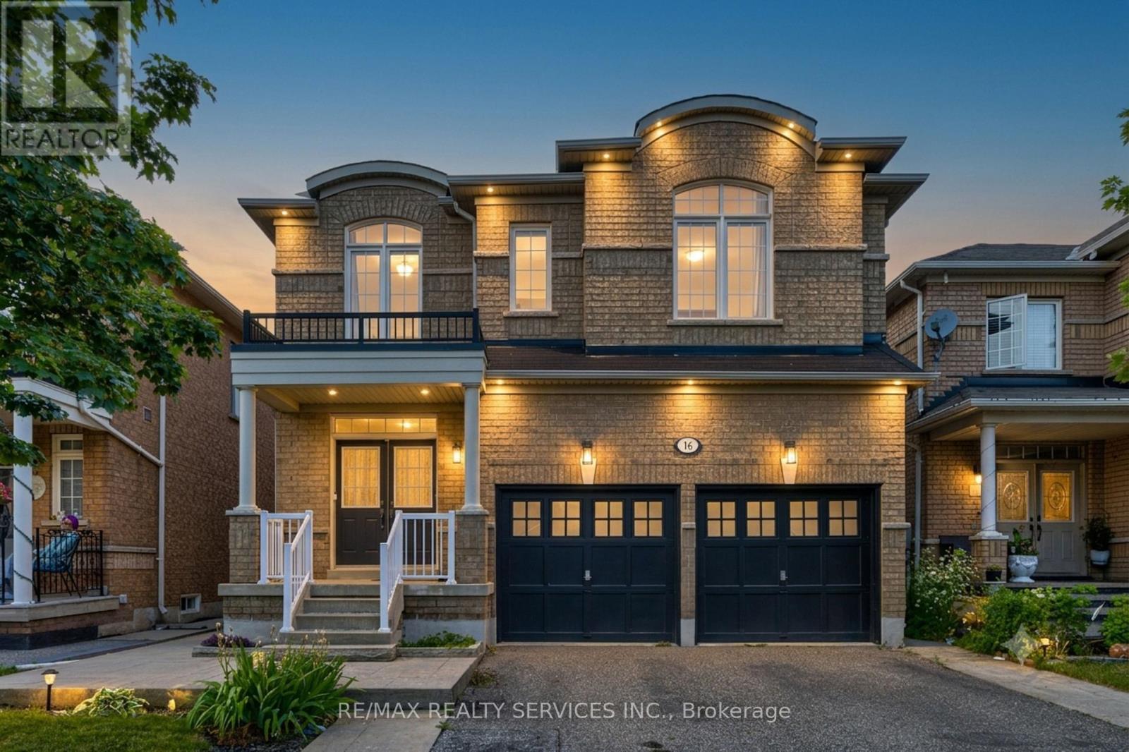 16 Fallgate Drive, Brampton, Ontario  L6X 0R5 - Photo 4 - W12913330