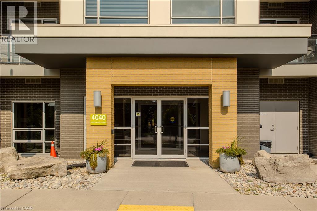 4040 Upper Middle Road Unit# 315, Burlington, Ontario  L7M 0H2 - Photo 3 - 40854756