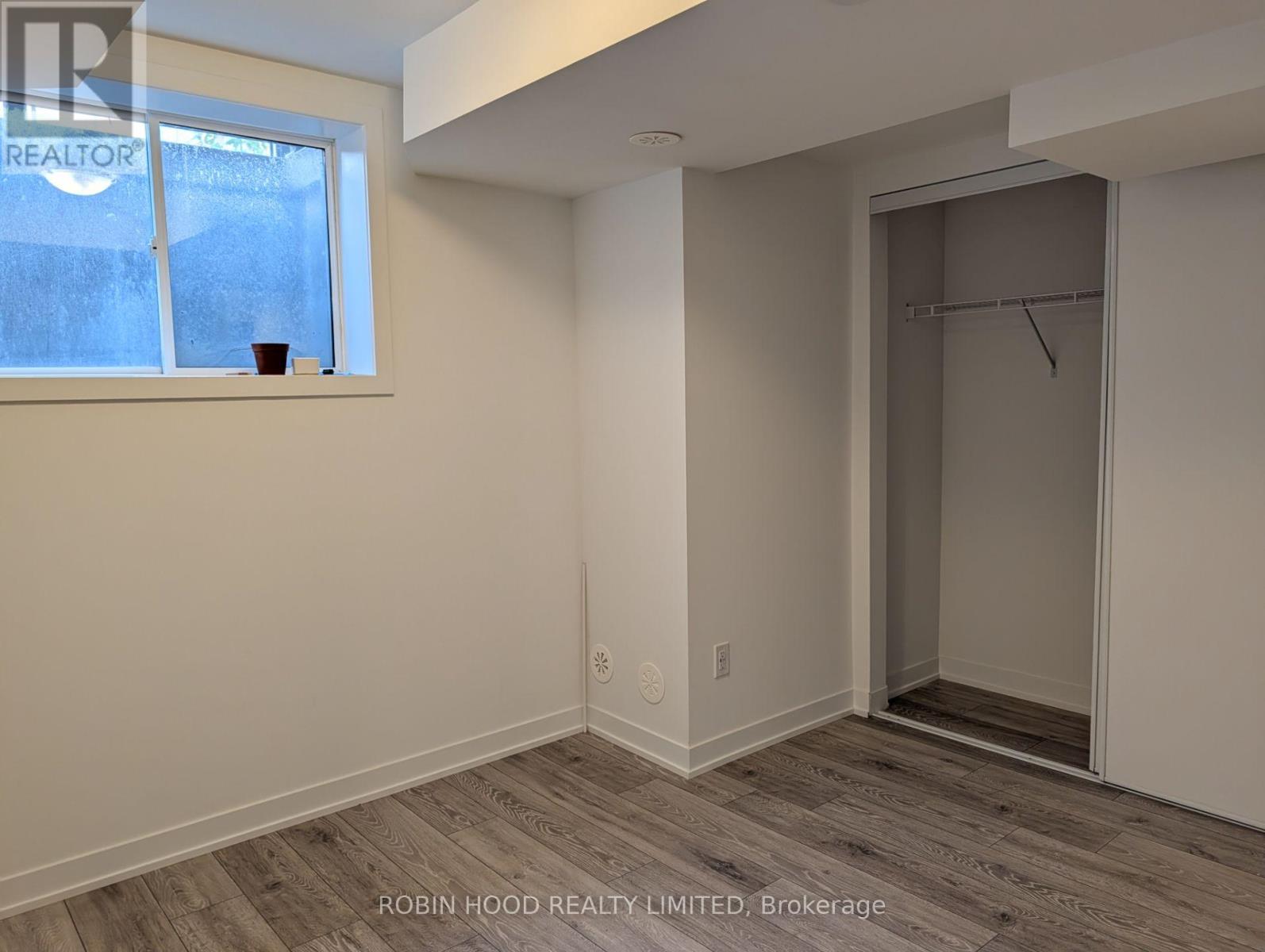 3 - 3-70 Grn Gdns Boulevard, Toronto, Ontario  M6A 0E6 - Photo 10 - X13660104