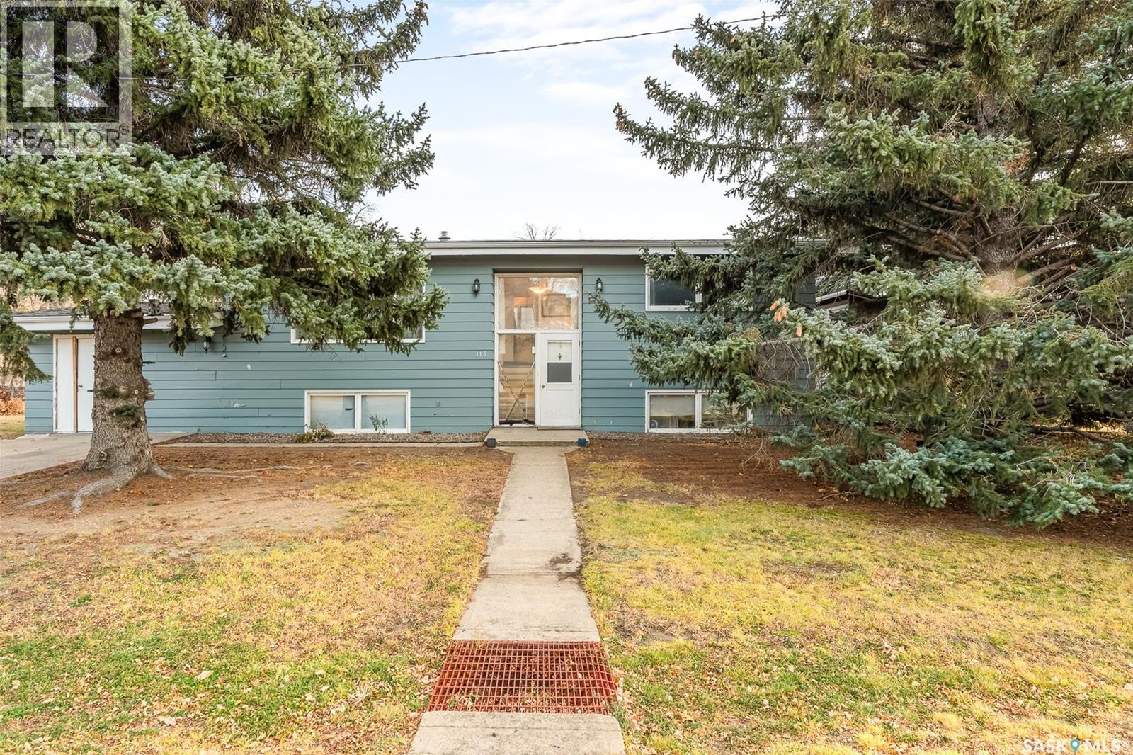 315 Birch Street, Caronport, Saskatchewan  S0H 0S0 - Photo 1 - SK026740