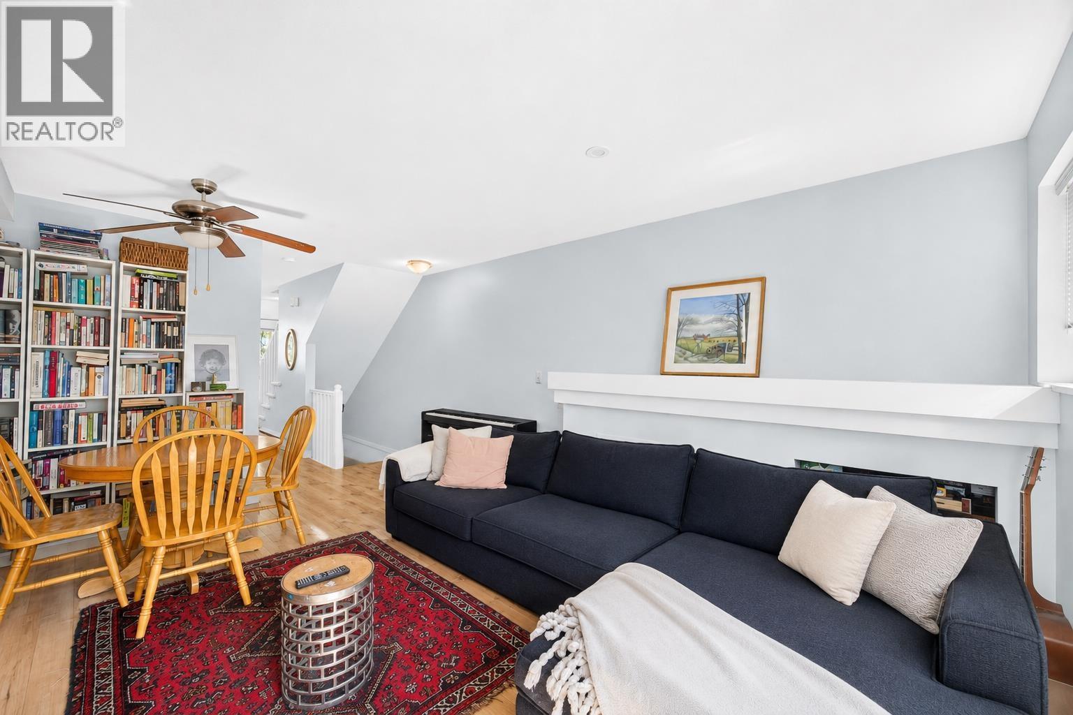 10 1561 Booth Avenue, Coquitlam, British Columbia V3K 6Z9 - Photo 2 - R3154414