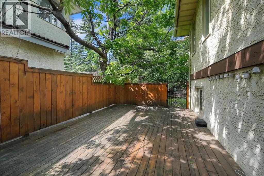 23 Edelweiss Drive Nw, Calgary, Alberta  T3A 3R4 - Photo 39 - A2325715