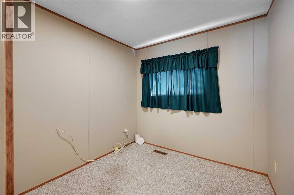 169 Erin Woods Circle Se, Calgary, Alberta  T2B 3E1 - Photo 19 - A2334682