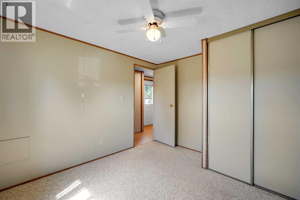 169 Erin Woods Circle Se, Calgary, Alberta  T2B 3E1 - Photo 18 - A2334682