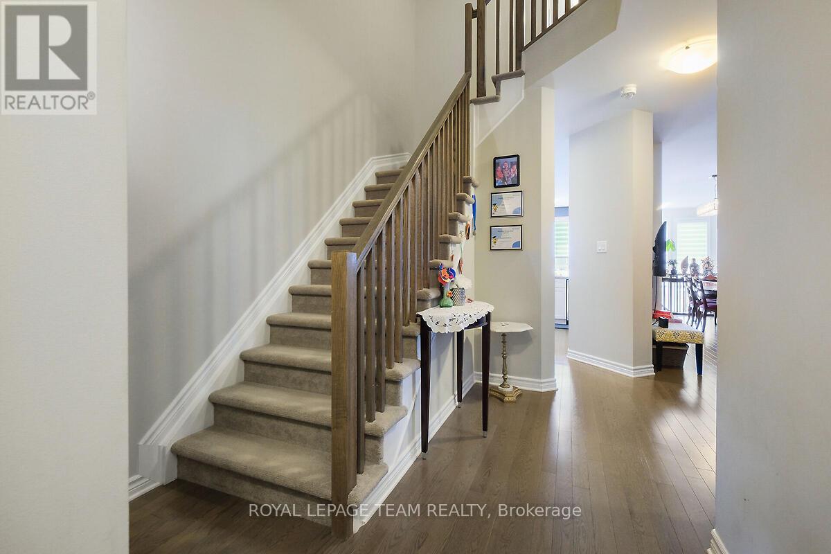 253 Fergus Crescent, Ottawa, Ontario  K2J 3L7 - Photo 3 - X13660198