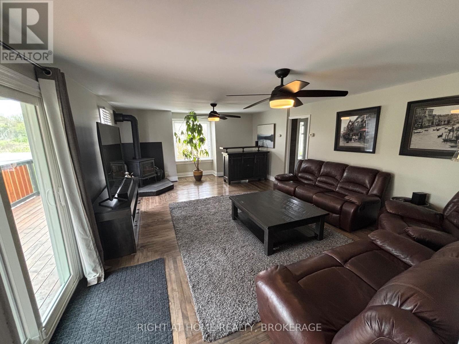 720 Webber Road, Pelham (Fenwick), Ontario  L0S 1C0 - Photo 4 - X13660212