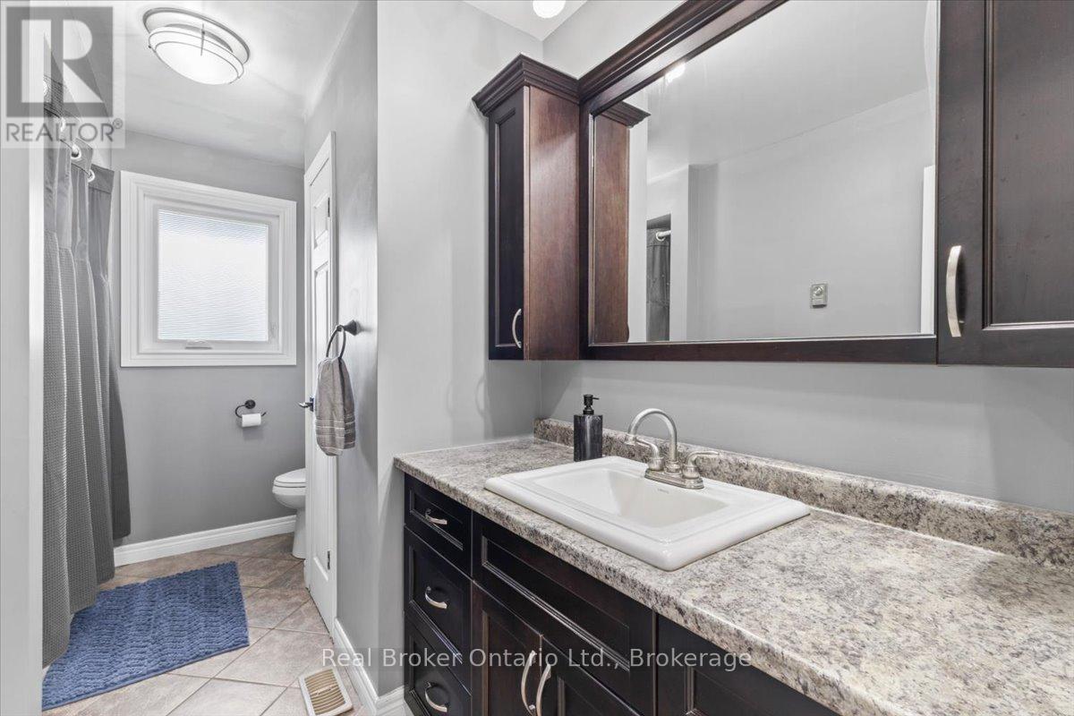 220 Forler Street, West Grey, Ontario  N0G 2M0 - Photo 8 - X13483148