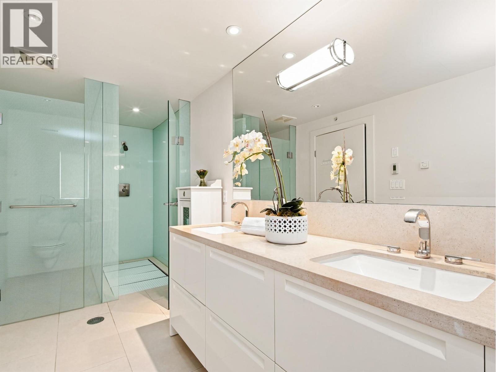 602 6080 Iona Drive, Vancouver, British Columbia  V6T 0A4 - Photo 15 - R3154519