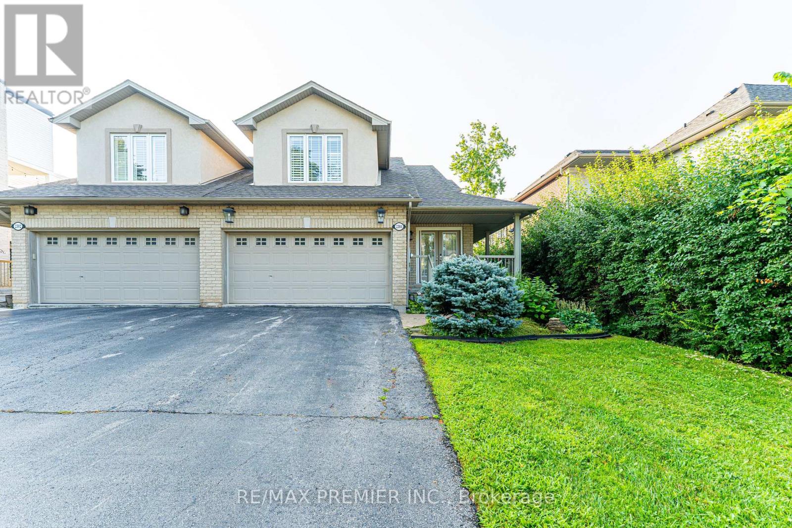2304 SOVEREIGN STREET, Oakville, Ontario