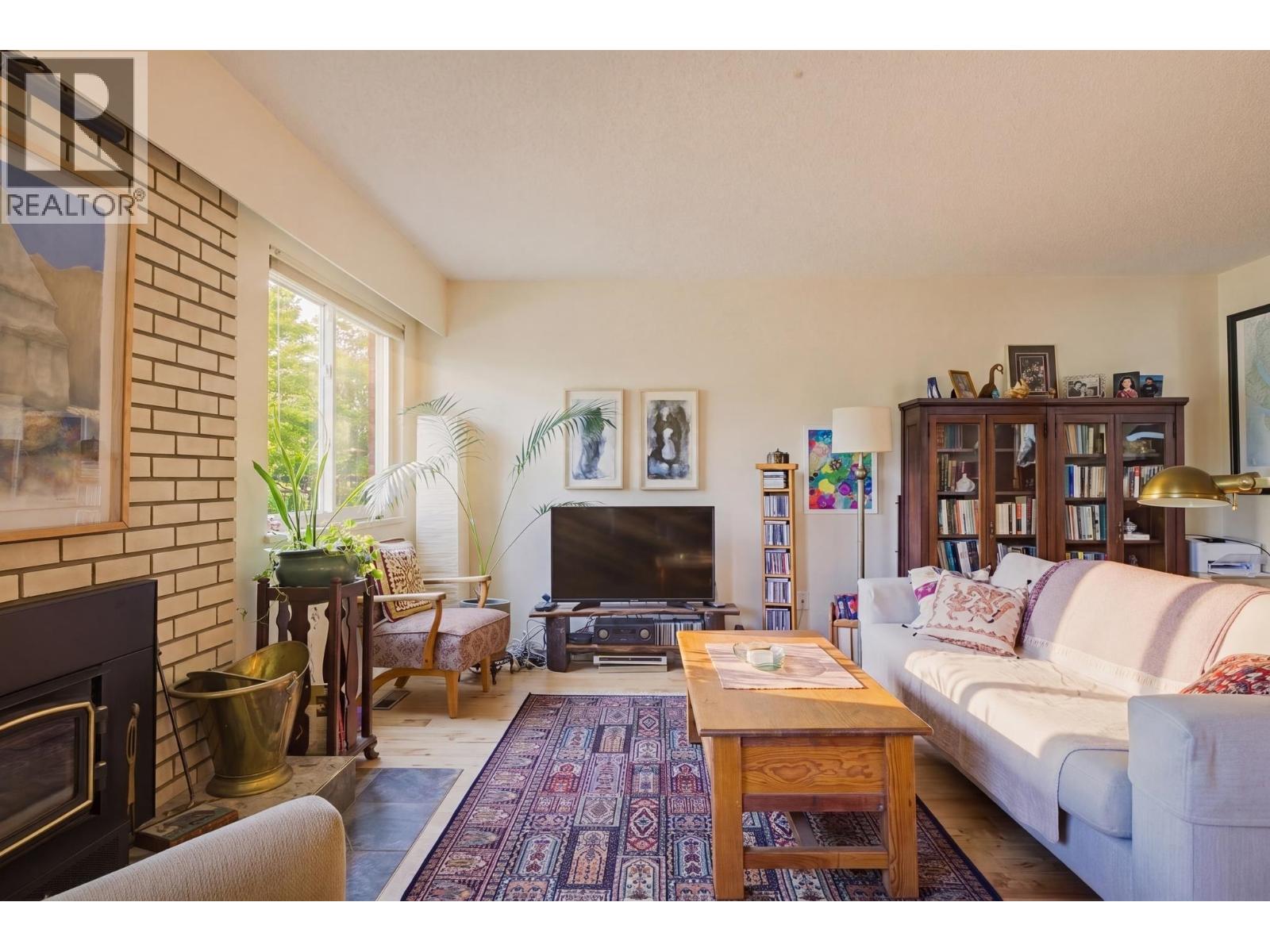 2554 E 7th Avenue, Vancouver, British Columbia  V5M 1T4 - Photo 25 - R3154542