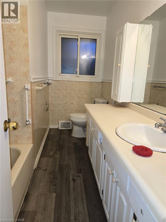 26 Glengarry Road Unit# Upper, St. Catharines, Ontario  L2T 2V2 - Photo 2 - 40854720